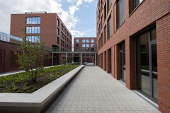Das katholische Studierendenwohnheim Tita-Cory-Campus an der Albert-Schweitzer-Straße.