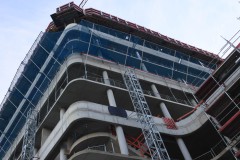 Das Bürogebäude am Dreieckshafen Ende August 2025.