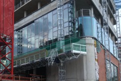 Das Bürogebäude am Dreieckshafen Ende August 2025.